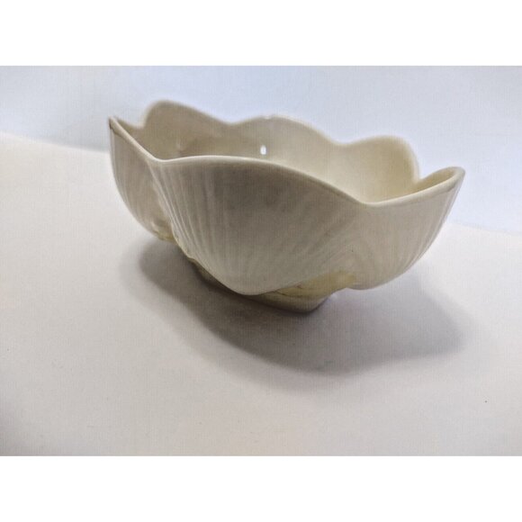 Vintage Belleek Scallop Shell Condiment Dish 5" x 4 1/4" 1980-1993 - Picture 7 of 12